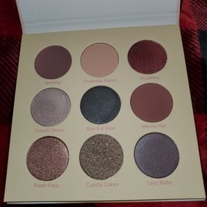 Beauty Bakerie eyeshadow palette